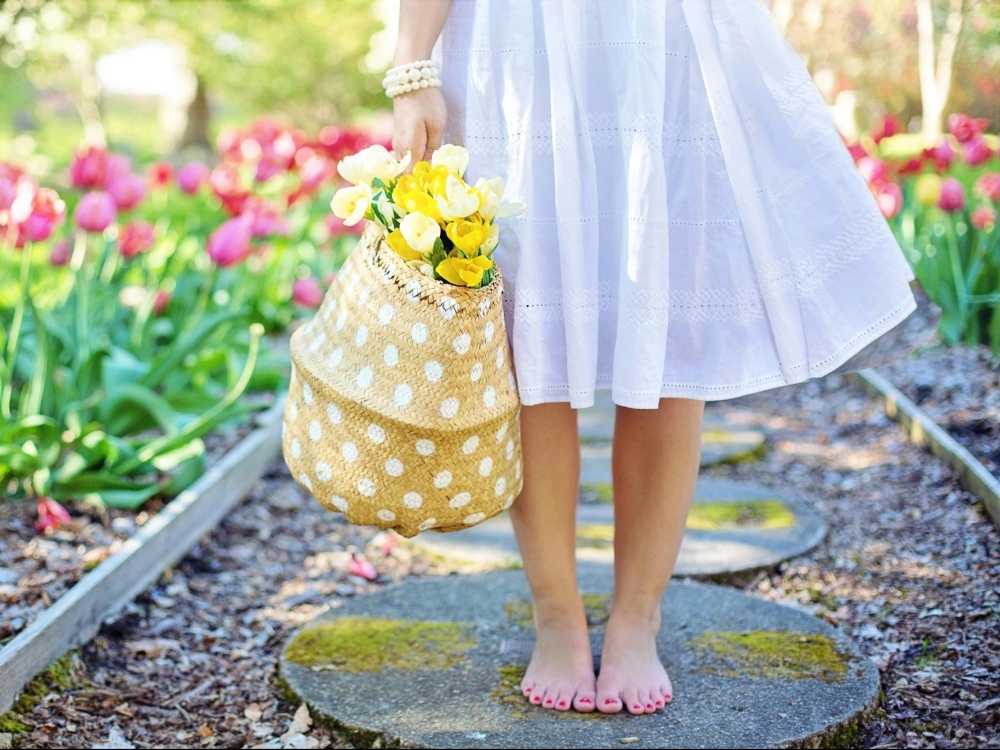 10 Ways to Romanticize Your Life This Spring